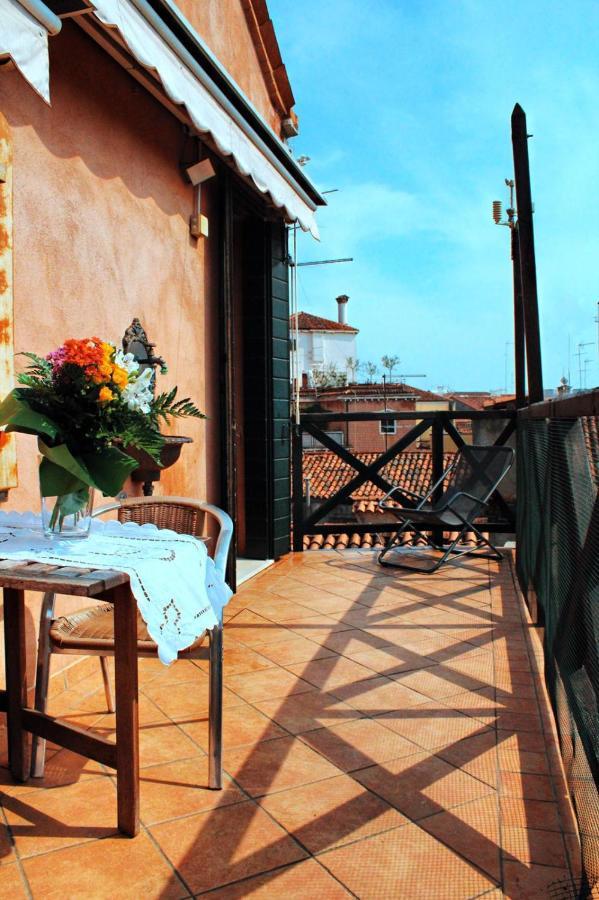 Apartamento Bellissima Terrazza Venecia Exterior foto